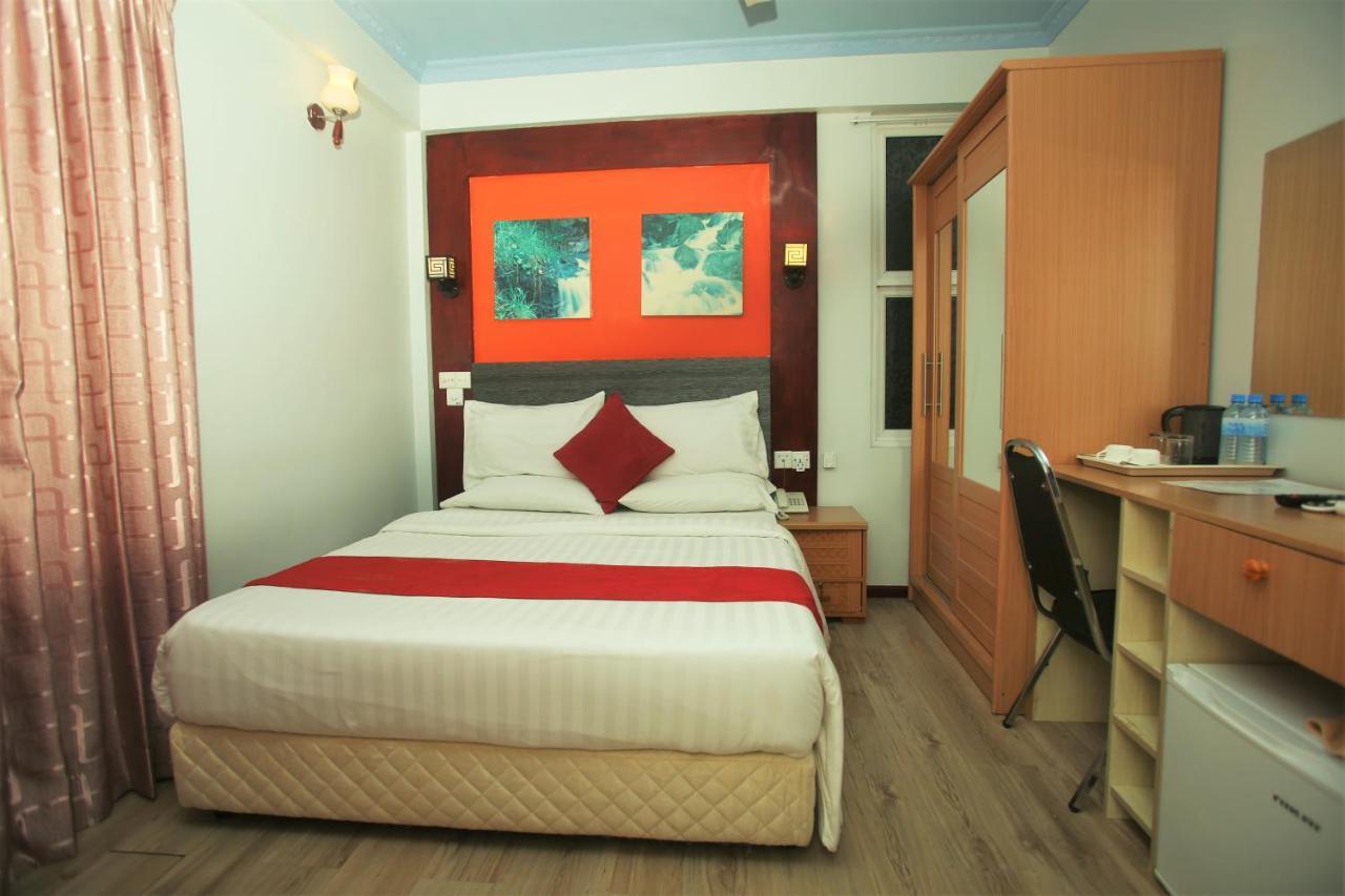 Hotel Crystal Crown Hulhumale Zewnętrze zdjęcie